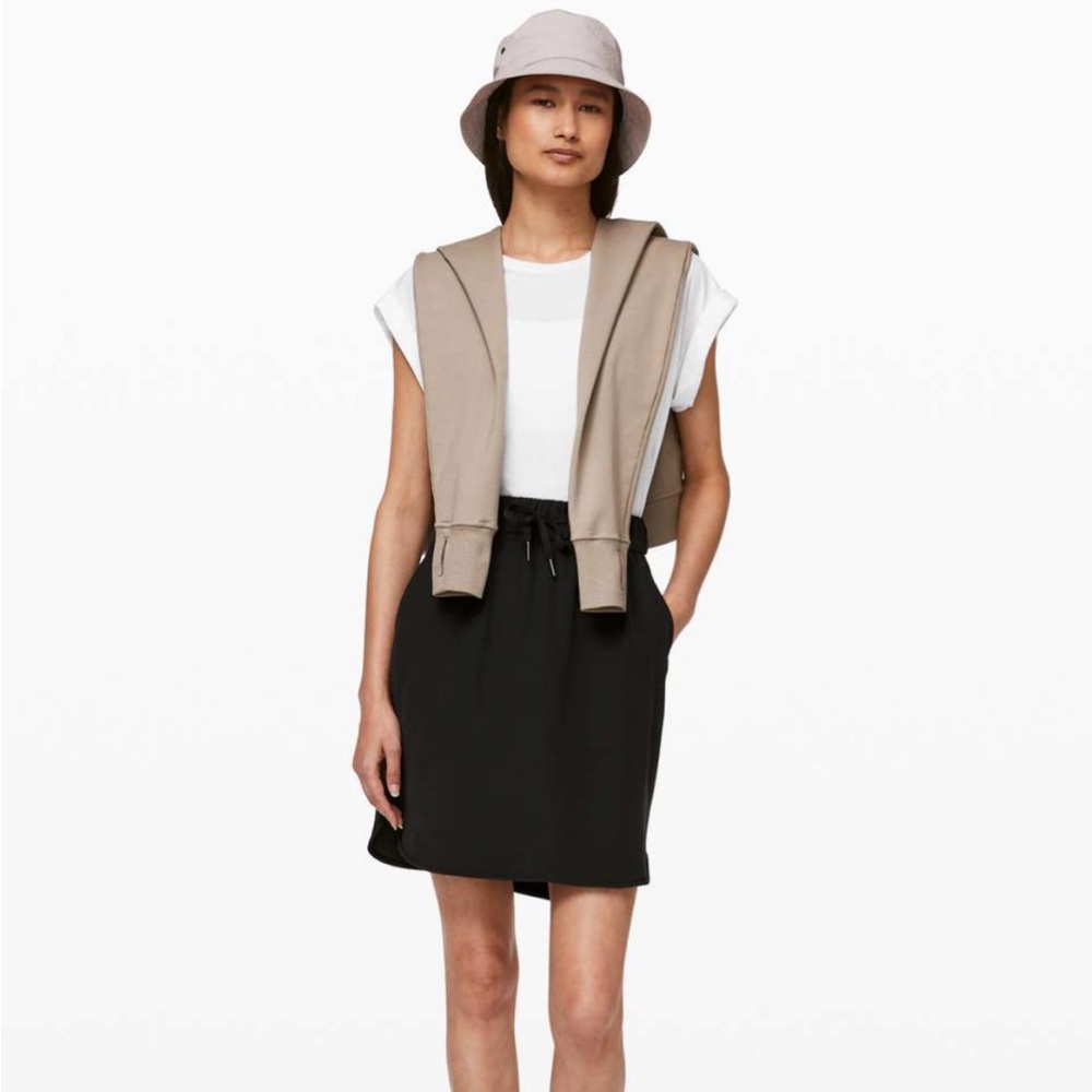 Lululemon On the Fly Black Skirt *Woven